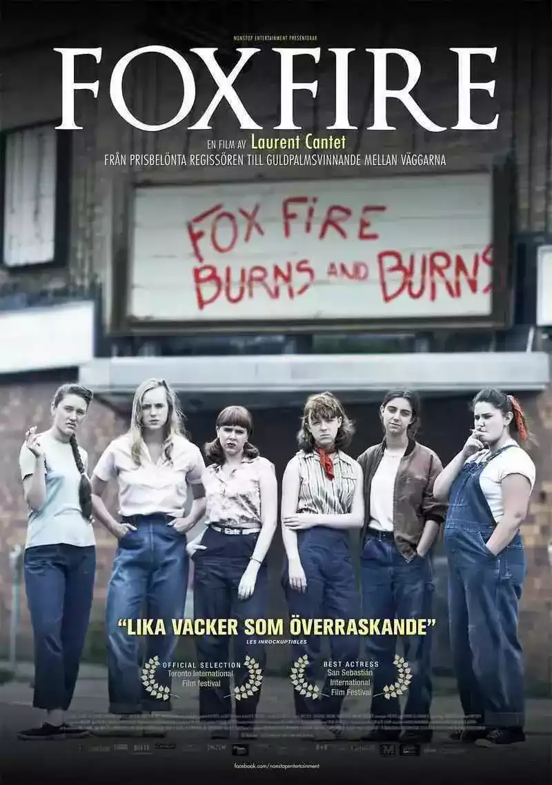 Foxfire: Confesiones de una banda de chicas (2012)