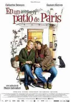 En un patio de París (2014)