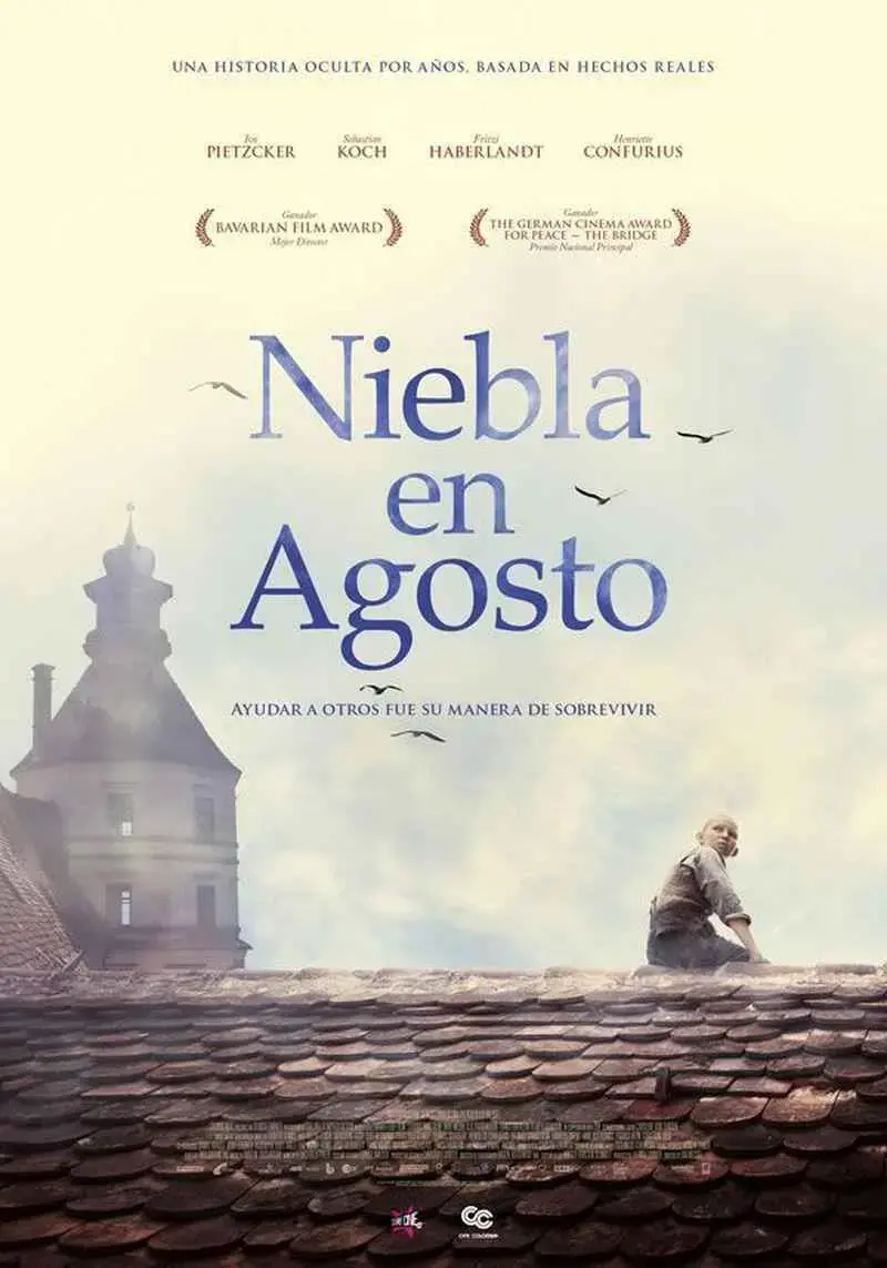 Niebla en agosto (2016)